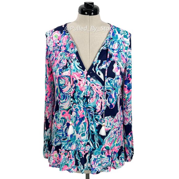 LILLY PULITZER Daisy Knit Long Sleeve Top in Bright Navy Caught Up Size M EUC - Picture 2 of 15